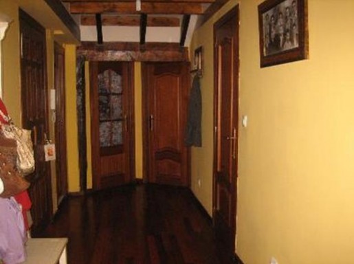 Piso en venta en Santander con 3 habitaciones, 2 baños y 100 m2 por 125.000 € Piso en venta en Santander con 3 habitaciones, 2 baños y 100 m2 por 125.000 €