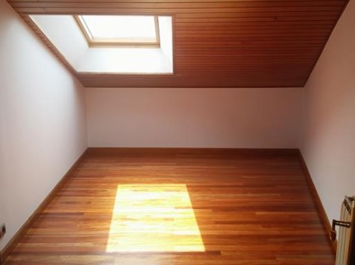 Piso Tipo Duplex en venta en Santander con 4 habitaciones, 2 baños y 140 m2 por 295.000 € Piso Tipo Duplex en venta en Santander con 4 habitaciones, 2 baños y 140 m2 por 295.000 €