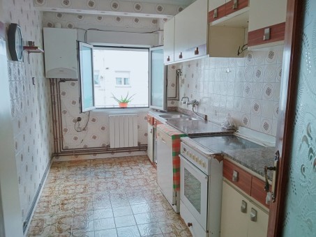 Piso amplio 3 habitaciones