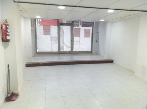 Local comercial en alquiler en Santander con 100 m2 por 760 €/mes