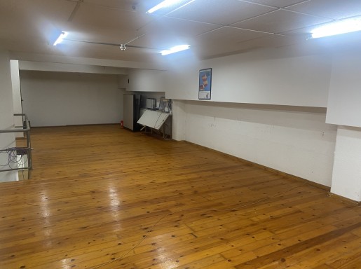 Local comercial en alquiler en Santander con 100 m2 por 695 €/mes