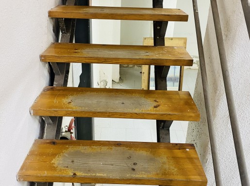 Local comercial en alquiler en Santander con 100 m2 por 695 €/mes