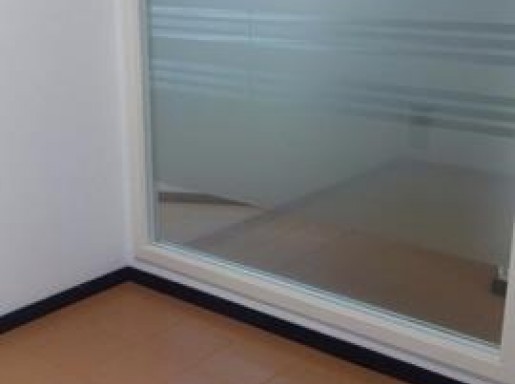 Local comercial en alquiler en Santander con 2 baños y 320 m2 por 2.900 €/mes