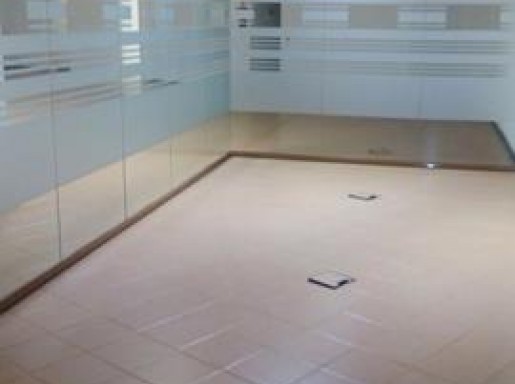 Local comercial en alquiler en Santander con 2 baños y 320 m2 por 2.900 €/mes