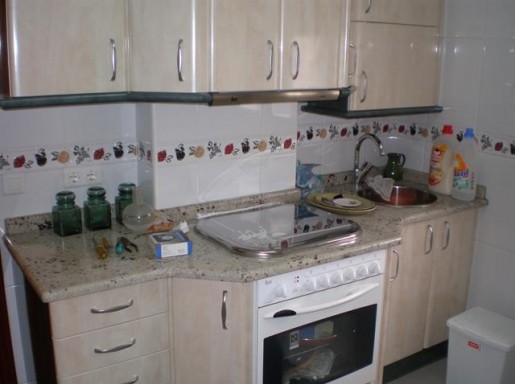 Piso en venta en Santander con 3 habitaciones, 1 baños y 80 m2 por 90.000 € Piso en venta en Santander con 3 habitaciones, 1 baños y 80 m2 por 90.000 €