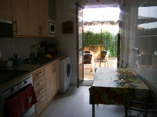 BAJO CON TERRAZA Y GARAJE BAJO CON TERRAZA Y GARAJE