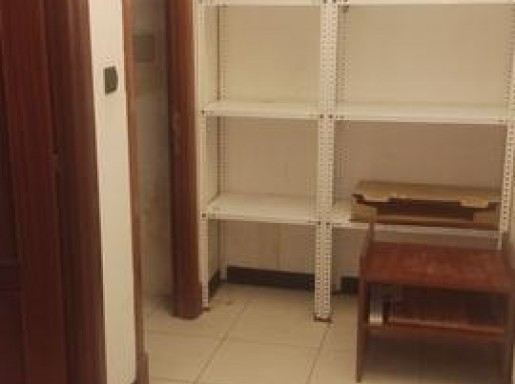 LOCAL CENTRO EN BUEN ESTADO