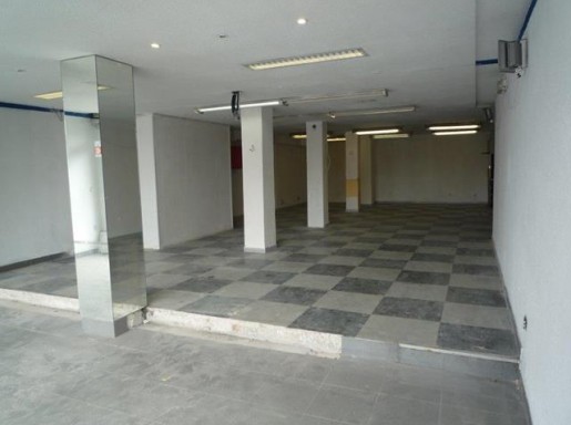 LOCAL CON LICENCIA HOSTELERIA 