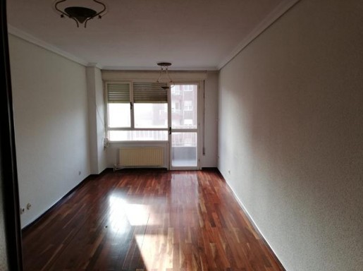 PISO VALDECILLA CON GARAJE PISO VALDECILLA CON GARAJE