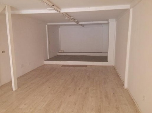 LOCAL REFORMADO  1º LINEA 