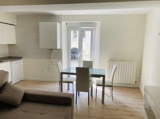 Piso Centro 2 habitac 2 baños