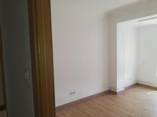 ALQUILER OFICINA AMPLIA CENTRO