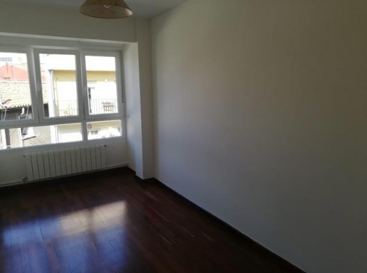 piso alquiler 3 habitaci vacio