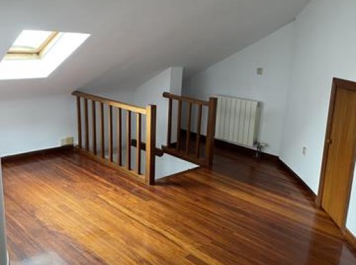 Duplex con garaje y vistas 