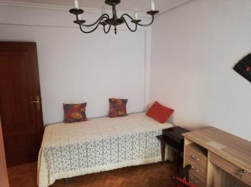 Piso en alquiler en Santander con 2 habitaciones y 2 baños por 600 €/mes