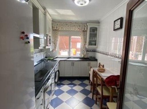 Piso 3 habitaciones ascensor