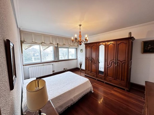 Piso  con vistas y garaje