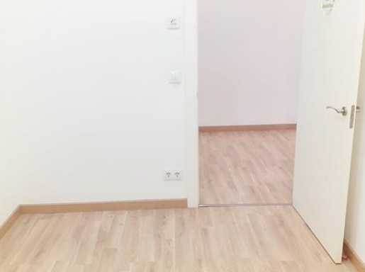 local reformado en dos plantas