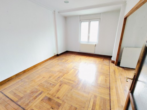 Buen piso centro 5 habitacione