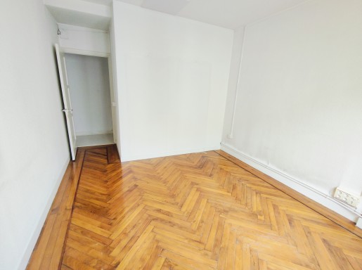 Buen piso centro 5 habitacione