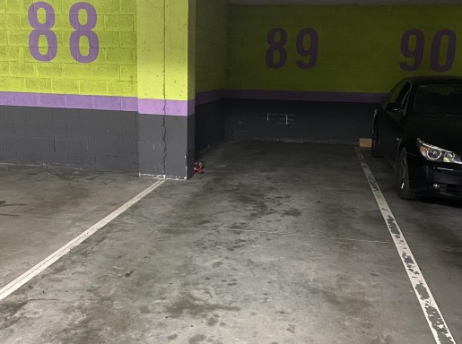 piso garaje y trastero en urba