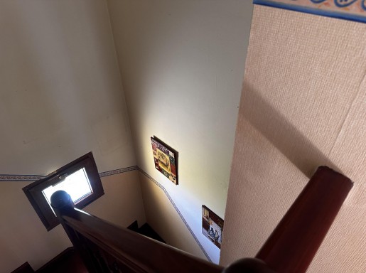 Chalet con porche y jardin