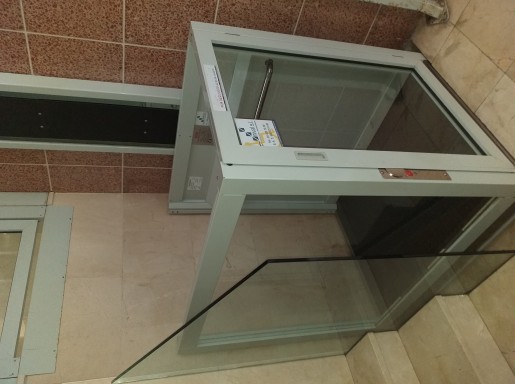 EXCELENTE LOCAL CON ASCENSOR