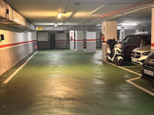 Piso con 2 baños y ascensor