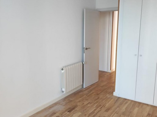 atico con terrazas y piscina