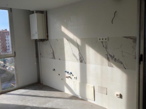 atico con terrazas y piscina