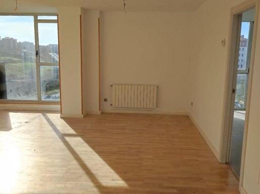 atico con terrazas y piscina