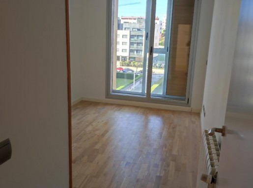 atico con terrazas y piscina