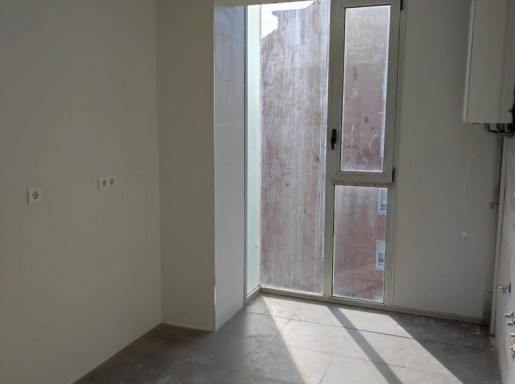 atico con terrazas y piscina