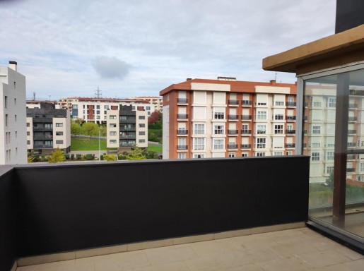 atico con terrazas y piscina