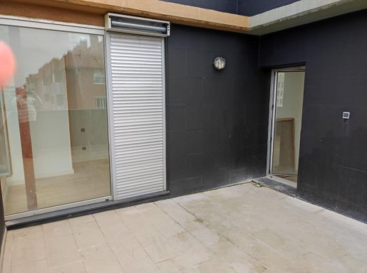 atico con terrazas y piscina