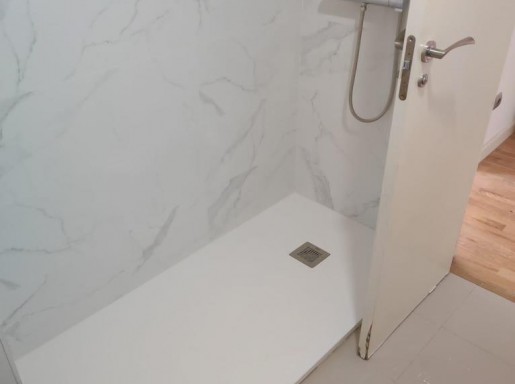 atico con terrazas y piscina