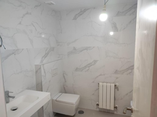 atico con terrazas y piscina