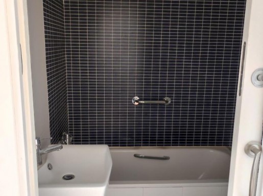 atico con terrazas y piscina