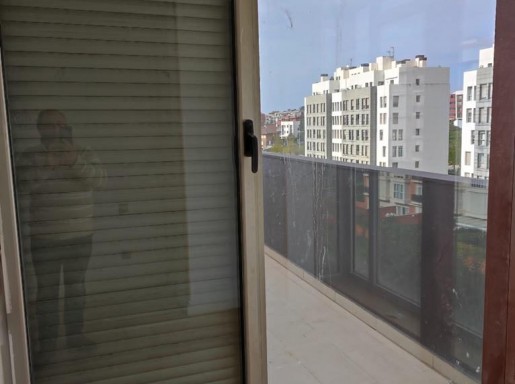 atico con terrazas y piscina