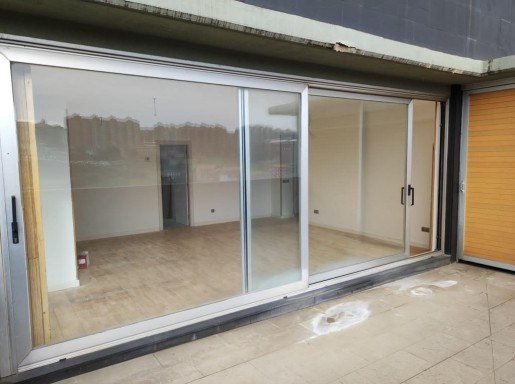 atico con terrazas y piscina