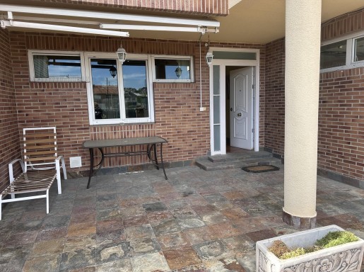 Chalet individual con pisicina