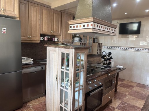 Chalet individual con pisicina