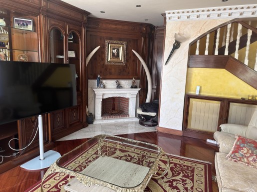 Chalet individual con pisicina