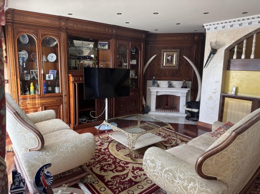 Chalet individual con pisicina