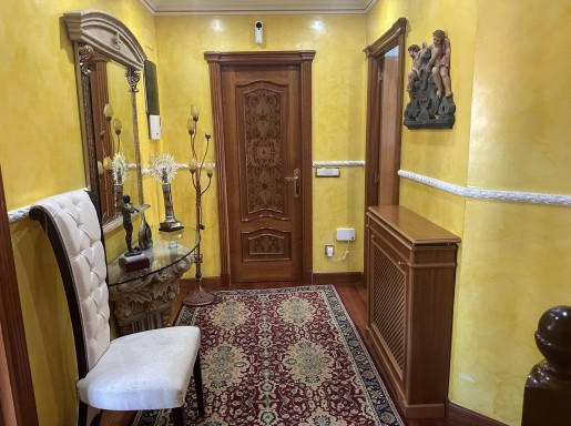 Chalet individual con pisicina