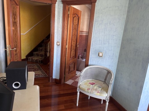 Chalet individual con pisicina