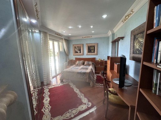 Chalet individual con pisicina