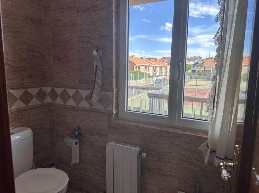 Chalet individual con pisicina