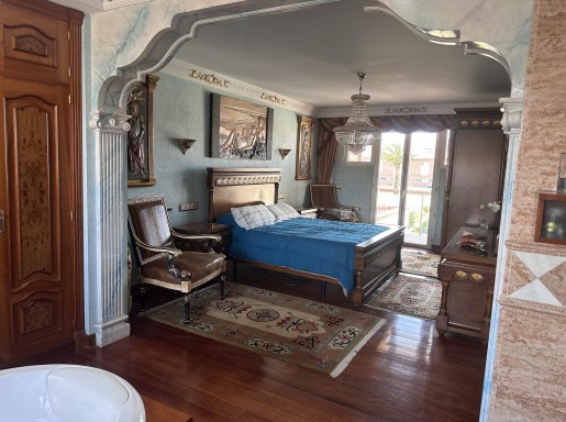 Chalet individual con pisicina