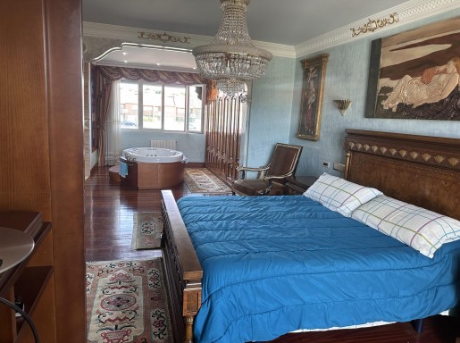 Chalet individual con pisicina